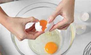 4 بيضات يوميًا لمدة شهر.. هل تضر القلب أم تعزز صحتك؟