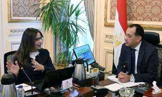 رئيس الوزراء يستعرض مع وزيرة الثقافة الأهداف الإستراتيجية للوزارة ونشاطها من فبراير حتى أبريل 2026