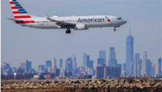 الخطوط الجوية الأمريكية تطبق غدا قيود حمل الشواحن المحمولة على متن رحلاتها