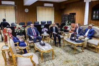 رئيس الجامعة المصرية للتعلم الإلكتروني الأهلية يبحث سبل تعزيز التعاون الأكاديمي مع جامعة بني سويف |صور