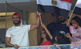 تامر حسني يوجه رسالة مؤثرة لجمهوره بعد غنائه عقب مباراة المنتخب وروسيا