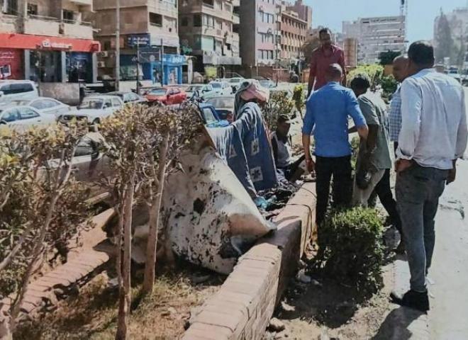 زرع 20 عمود إنارة بطريق سوارس- بهبيت في العياط.. وفض نقطة فرز بشارع الهرم