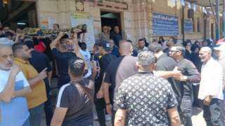 محمود الليثي ورضا البحرواي فى تشييع جثمان والد حمو بيكا بالإسكندرية