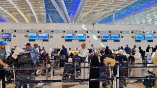 مصر للطيران تواصل جسرها الجوي لعودة حجاج بيت الله الحرام