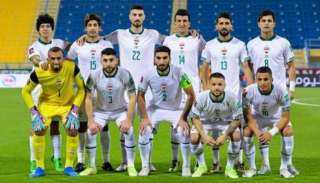 منتخب إيران يرتدي شارات تذكارية لضحايا هجوم على مدرسة