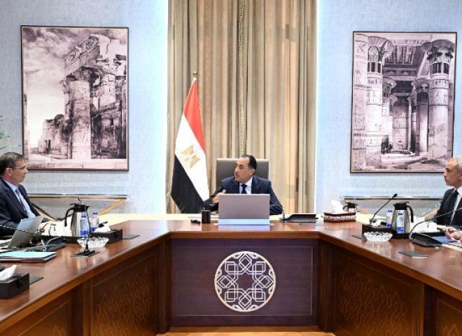 رئيس الوزراء يعقد اجتماعًا لبحث التوسع في إنشاء محطات الثروة الحيوانية الحديثة