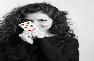 براءة الفنانة جيهان الشماشرجي وآخرين من تهمة السرقة بالإكراه