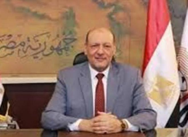 رئيس حزب «المصريين» يهنئ الرئيس السيسي والشعب المصري بتأهل المنتخب إلى دور الـ16 بكأس العالم