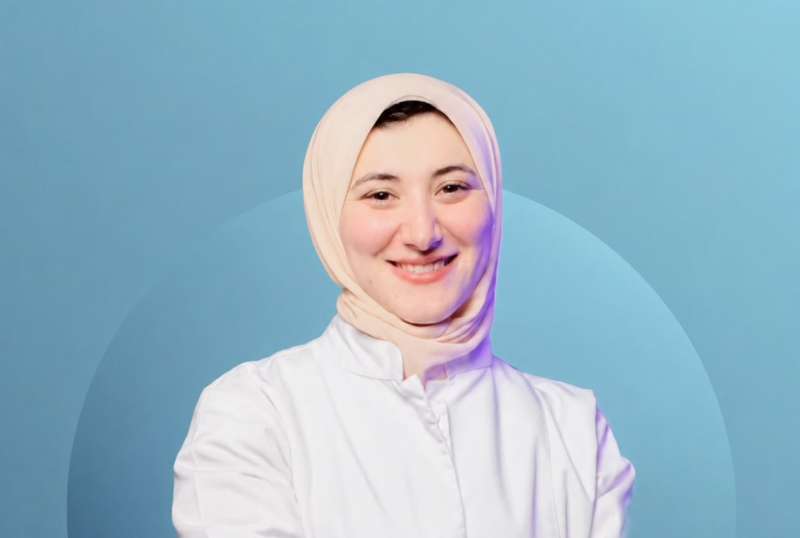 الطبيبة مى رأفت كامل