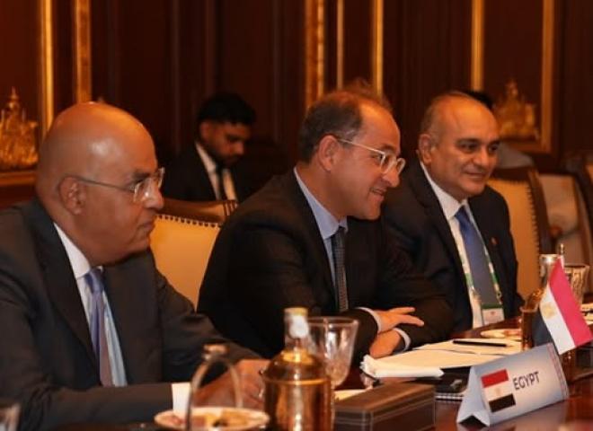 وزير المالية يلتقي بنظيرته الهندية على هامش اجتماعات «البريكس»
