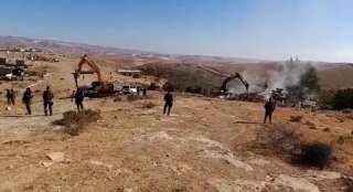 محافظة القدس: عشرات المنازل في بلدة قلنديا مهددة بالهدم