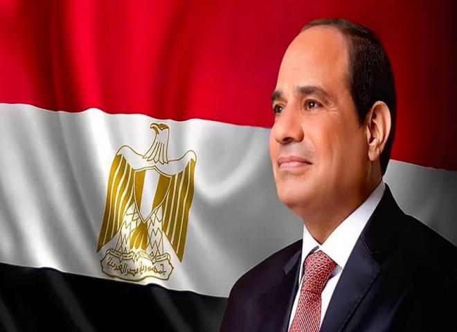 الرئيس السيسي يهنئ الشعب المصري والأمتين العربية والإسلامية بذكرى المولد النبوي الشريف