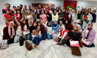 الهلال الأحمر المصري يدرب طلاب طب عين شمس على الإسعافات الأولية ودعم الحياة الأساسي |صور