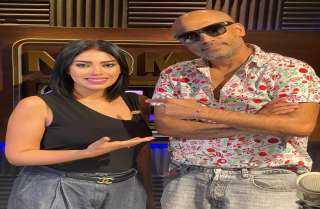 محمد يحيى يكشف أسرار 40 أغنية مع عمرو دياب