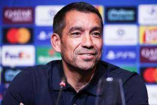 مدرب فينورد: برشلونة أفضل فريق في العالم ويامال يشبه ميسي ورونالدينيو