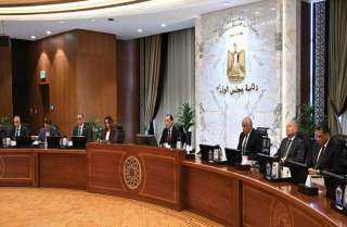 تكثيف الحملات على الأسواق وحظر قطع الأشجار.. توجيهات لرئيس الوزراء في اجتماع مجلس المحافظين