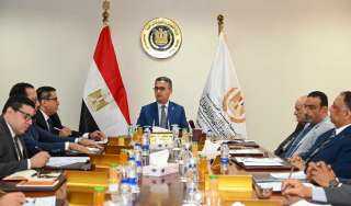 وزير التموين يبحث آليات ضبط سوق الدقيق والخبز السياحي والتصدي لأي زيادات غير مبررة في الأسعار