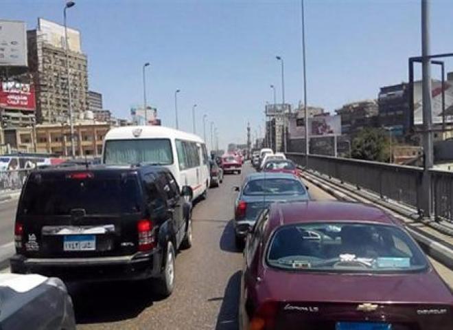 من الدائري للكورنيش.. تفاصيل الحالة المرورية بطرق القاهرة والجيزة