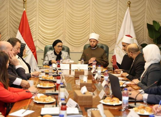 وزير الأوقاف ورئيس القومي للمرأة يبحثان تفعيل بروتوكول التعاون ومواجهة الظواهر السلبية| صور