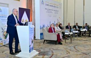 وزير الري يؤكد أهمية التعاون في الإدارة الذكية للمياه مع هولندا وشراء التنمية | صور