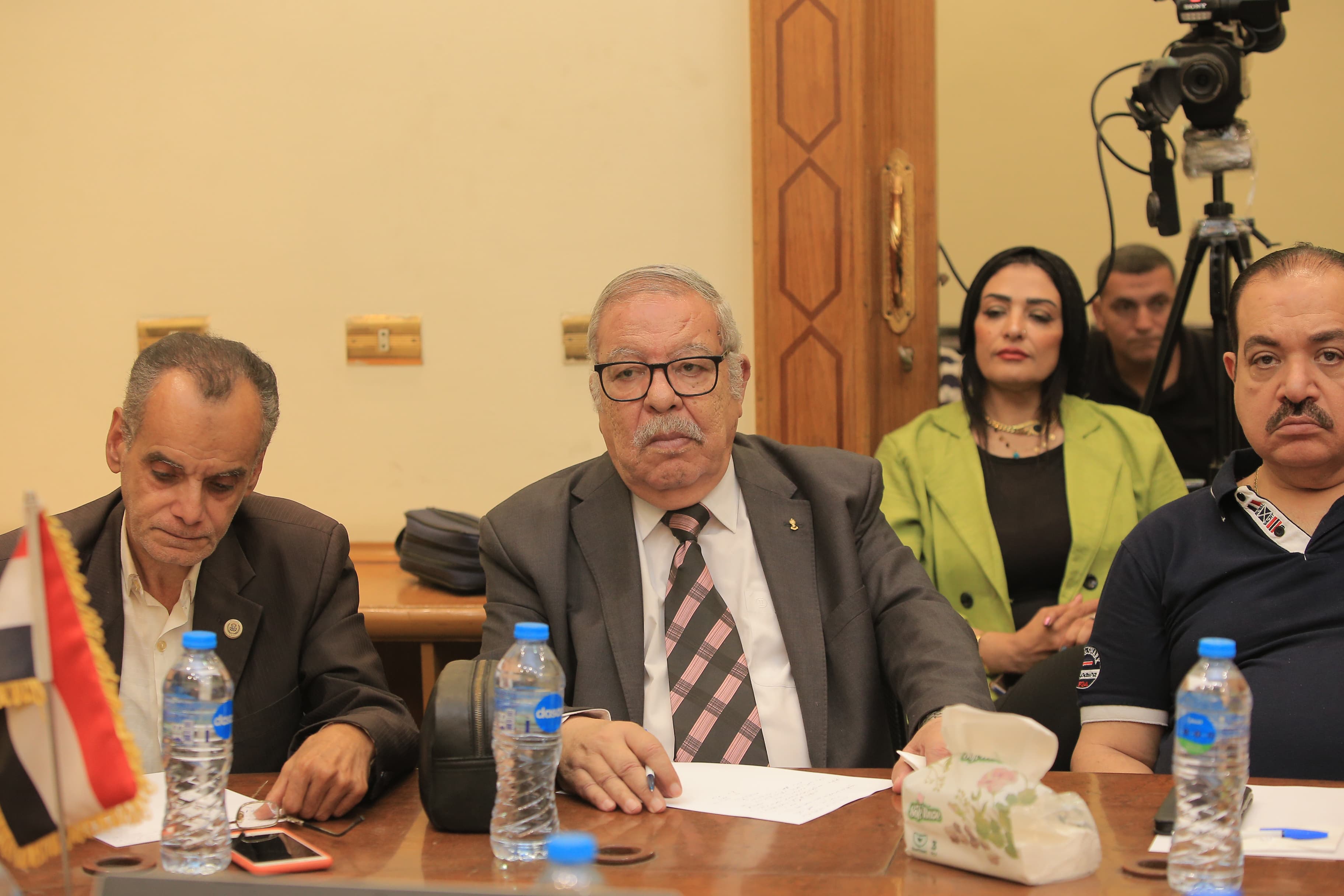 5672e1aeabef.jpg
